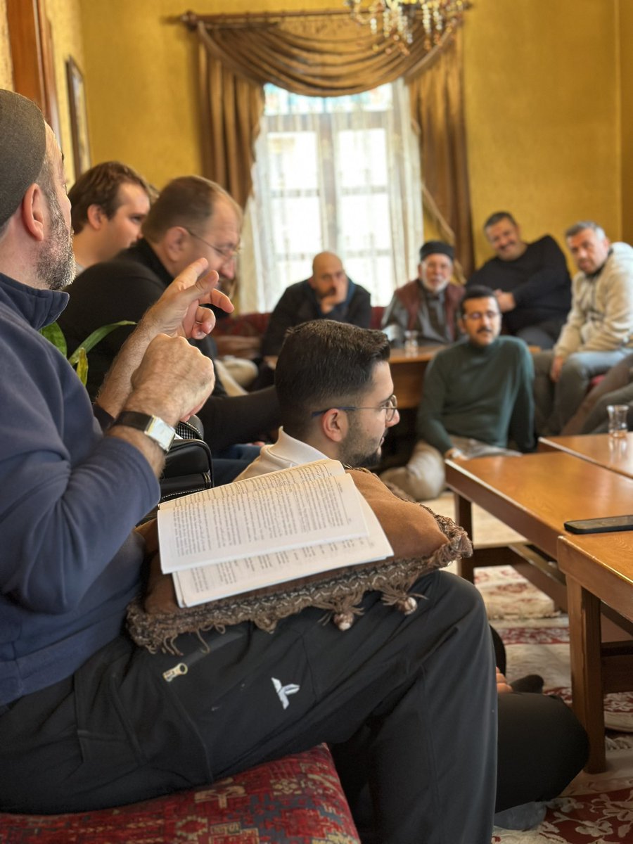 Kardeşinden #incinsendeincitme Kardeşini ...

#ufkayolculuk 
bu dünyada hepimize gerek ...