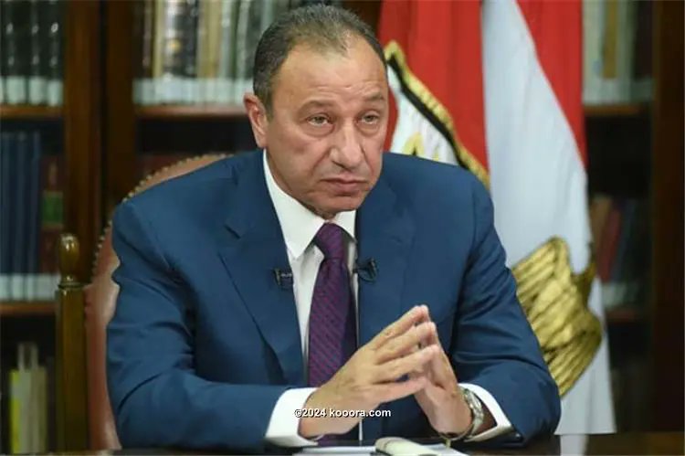 قعدوا يوهمونا اننا علاقتنا حلوه بالفرق القطريه وبمسئولين الكوره في قطر جيه نادي الشمال القطري ضحك عليهم ضحك السنين اتفاوضت معاهم عشان بغداد اخد منك اكرم وكمان في اتنين لاعيبه لو ما لحقتهمش هيحصلوه (ياسر وربيعه) وانت ما عرفتش تخلص بغداد
#فشل_الخطيب_ضيع_الاهلي
