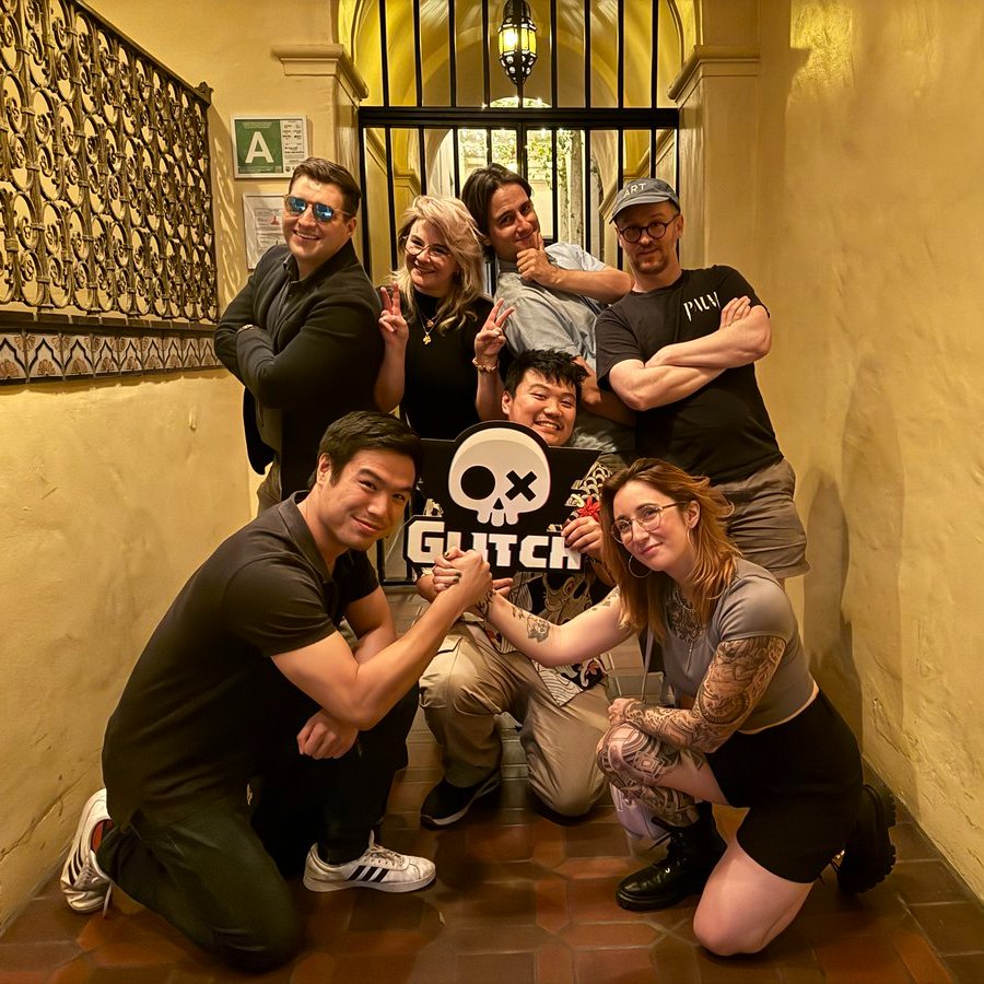 glitch_prod's tweet image. Thank you all so much for the excitement around Knights of Guinevere 🥰🥰

We’ve been wanting to make a 2D animated show for the longest time and are SOOO stoked we finally can. Shoutout to the creators @DanaTerrace @johnbaileyowen @zach2themax  and the newly formed GLITCH 2D…