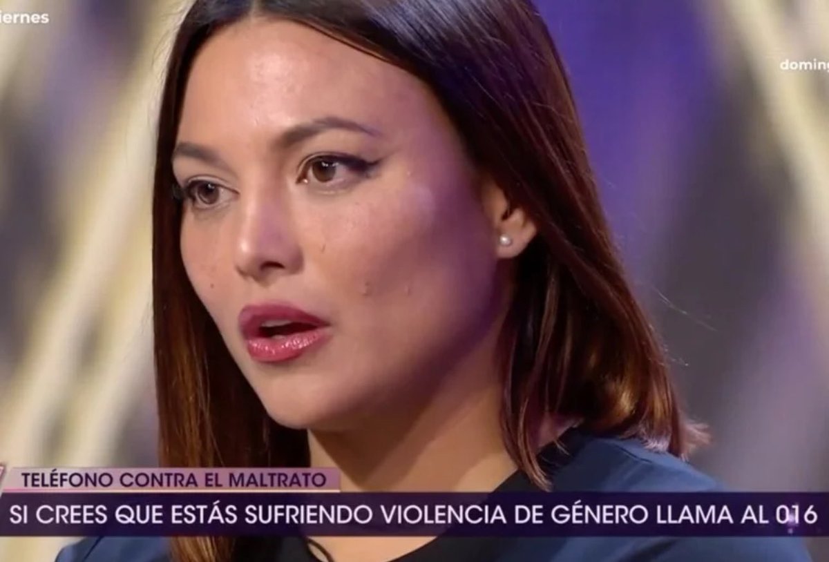 ELISA contra ELISA. 

Es triste y decepcionante ver a mujeres “periodistas”, que saben todas las denuncias anónimas que ha recibido este señor, que supuestamente las han leído y estudiado bien el caso, sabiendo que él ha dimitido admitiendo comportamientos machistas, vejando a