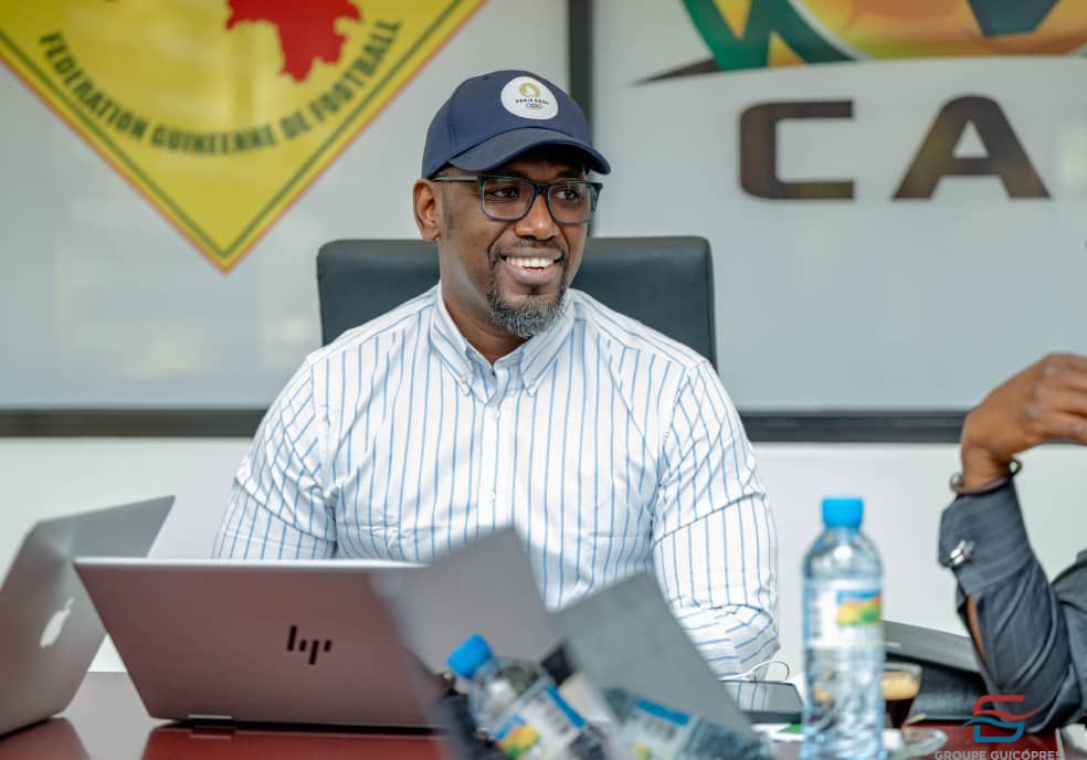 Émotion et gratitude en partageant une étape importante : je suis nommé Directeur Général Adjoint du Service de l’Industrie Culturelle et Créative ! 🙏🏼 Merci au Président et au Ministre de la Culture pour leur confiance. Ensemble, nous valoriserons notre secteur culturel.