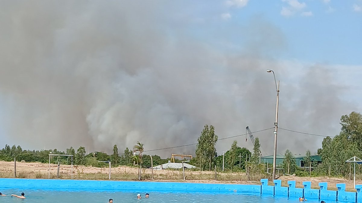 Gran incendio zona Banco San Miguel. Se puede ver desde el Mbigua. Hay datos en algún medio de comunicación?