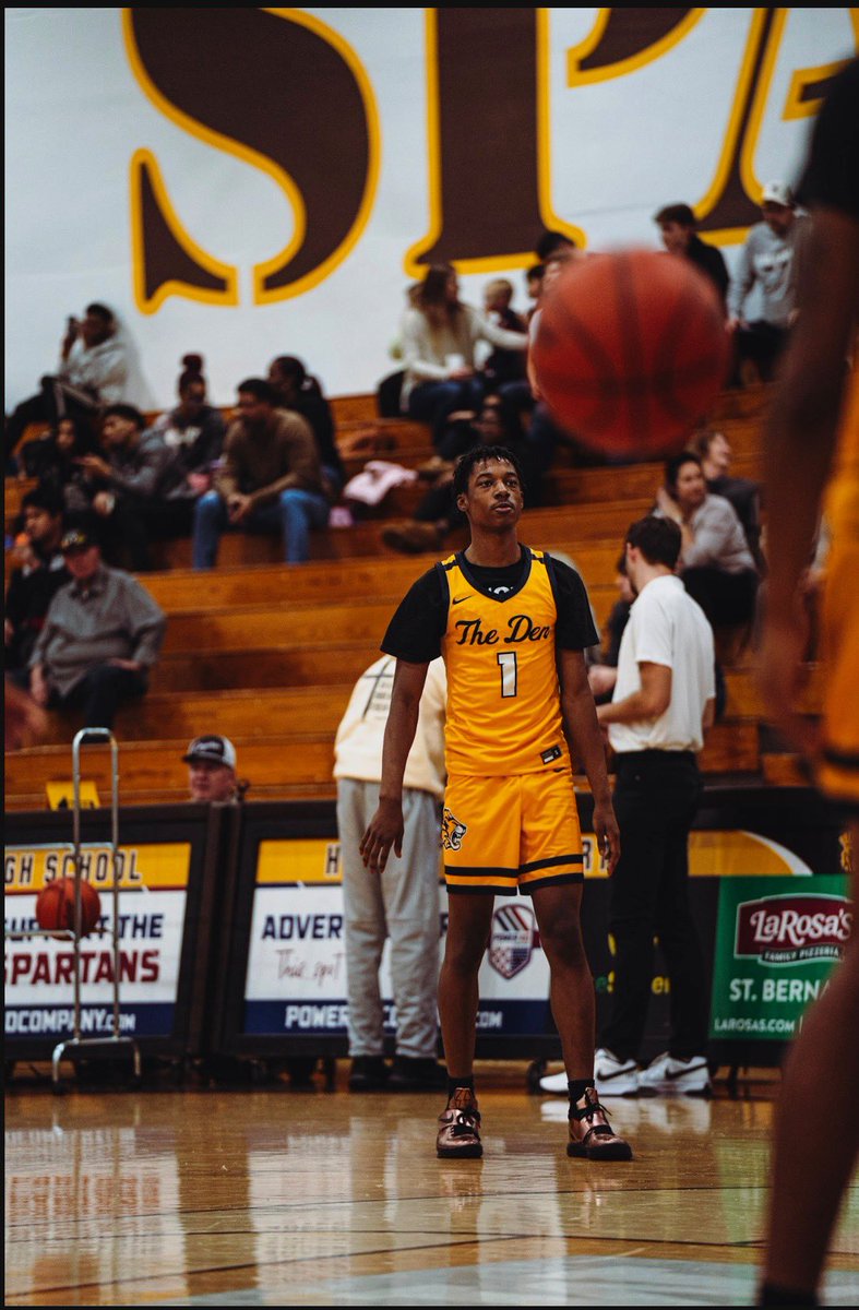 athletics_ccpa's tweet photo. Jaymear (JAY MONEY) Davis hit his career high of 35 points in last night huge win over SCPA 59-36!!

LET’S GO LIONS
💙💛🦁💛💙 https://t.co/DftTMfnU7I