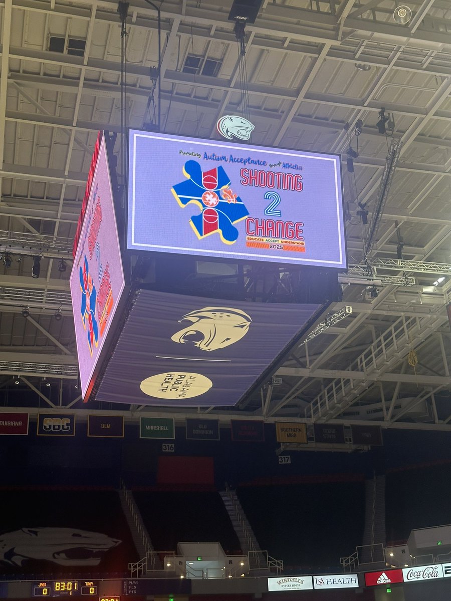 Alex Heim tweet media