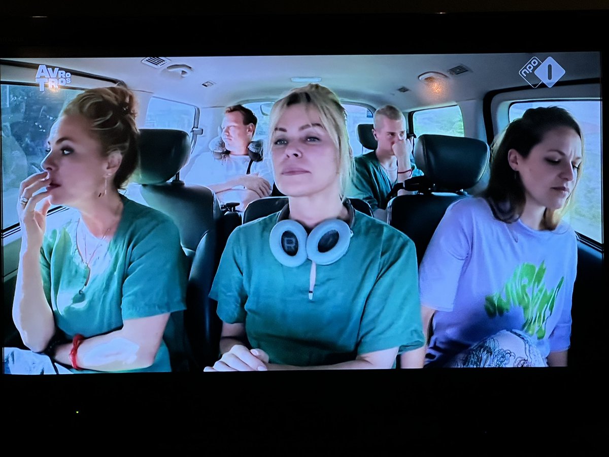 vanmaanen's tweet image. Wanneer je onder het mes moet &amp;amp; het chirurgenteam is besteld bij Tempo Team  #wieisdemol