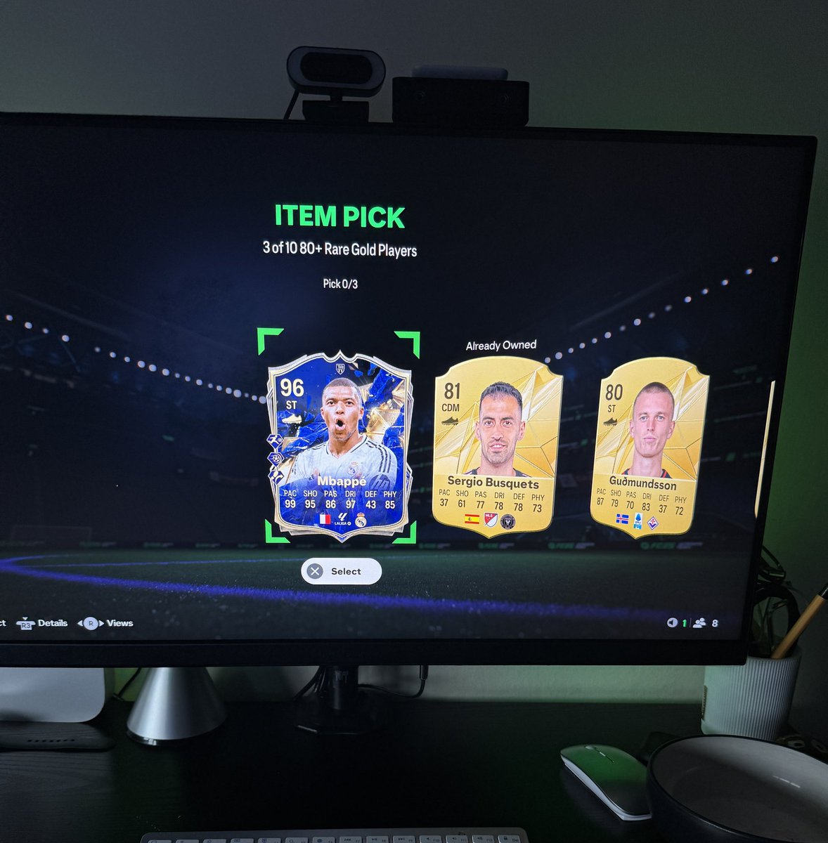 GeoLondon_'s tweet photo. @FUTxGG One better 😉 #TOTY #TOTY2025 https://t.co/6rnpnGR0ni