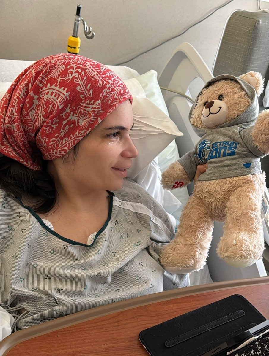 So I know everybody around Metro Detroit is hyped +  praying for a big <a href="/Lions/">Detroit Lions</a> win tonight - but maybe yall could send some ❤️ to one of their biggest fans, my cousin Jill, too? She's been in the hospital 16 of the last 18 days + will be cheering from her hospital bed in RO tonite