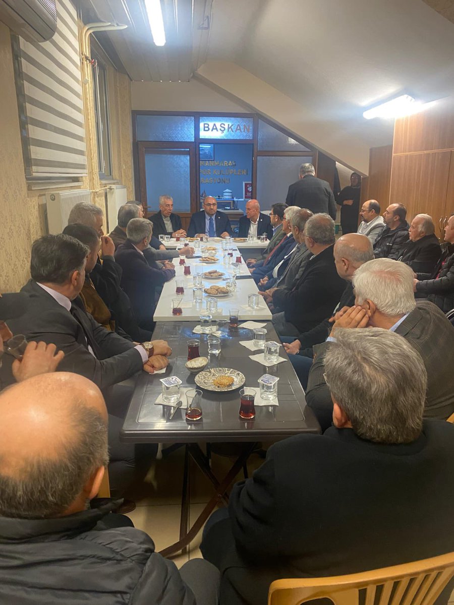 teopolitik's tweet photo. #Kahramanmaraş Amatör Spor Kulüpleri Federasyonumuzun ev sahipliğinde STK'larımızın değerli temsilcileriyle bir araya geldik.

Birlik ve beraberliğin simgesi olan STK'larımıza destek vermeye devam edeceğiz. https://t.co/RXjNBI3hJA