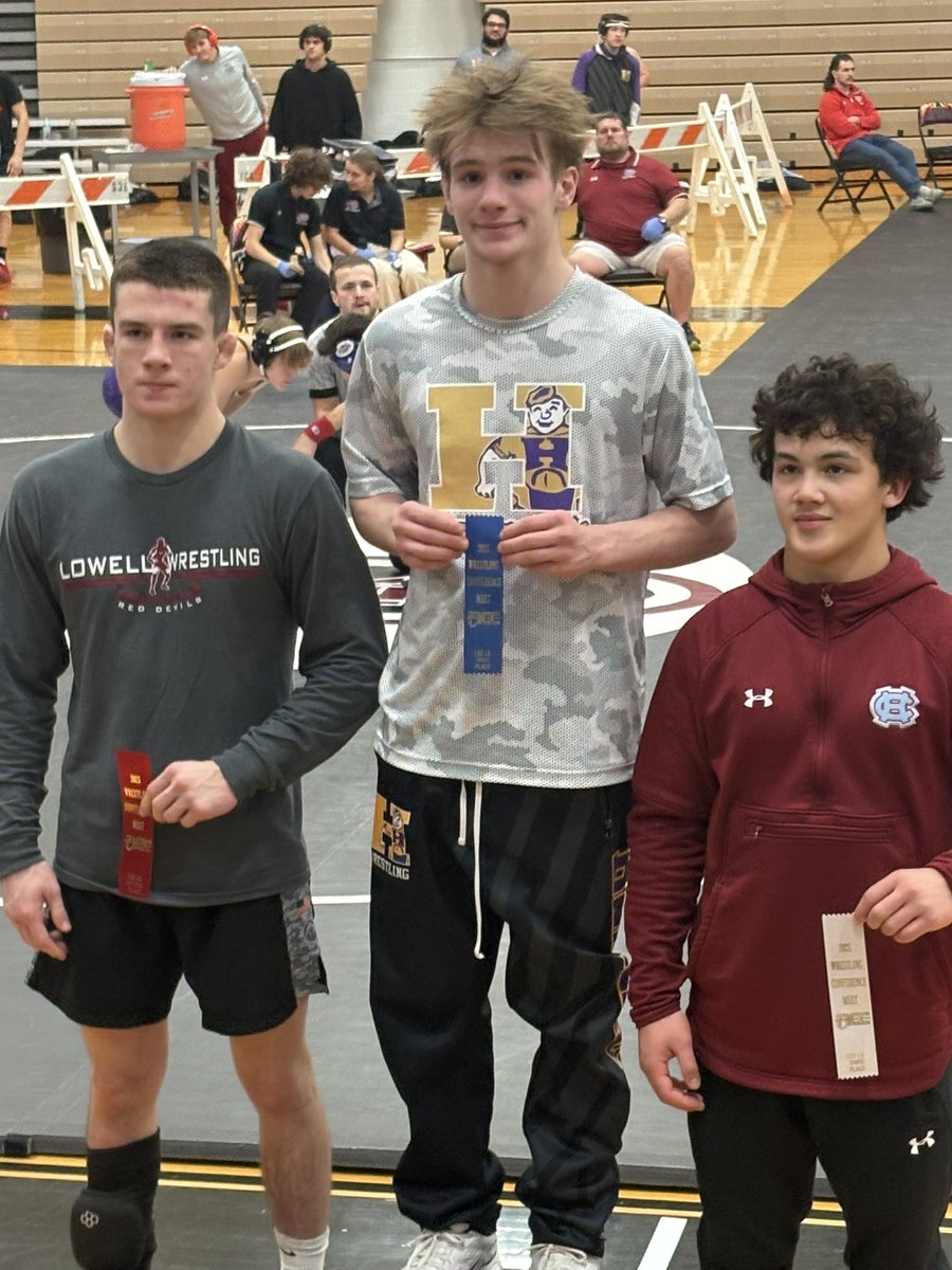 aubin_seth's tweet photo. Bumped up to 132 for conference and won my 4th Conference title!!! @BrickieWrestlin https://t.co/DAumPdVh08