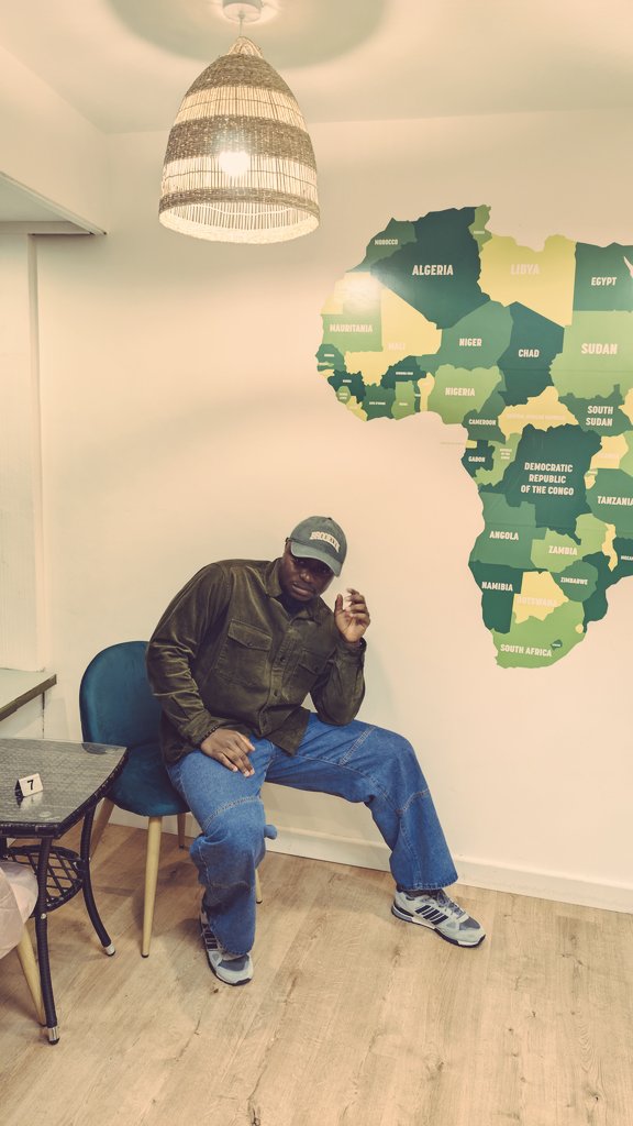 UnclebeeOla's tweet photo. 🙂 https://t.co/NTKEXZ7Ded