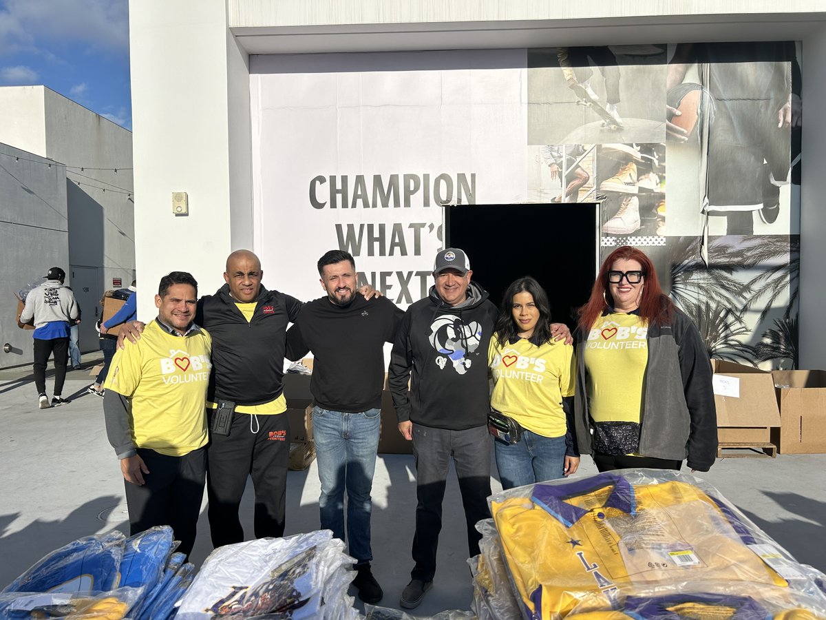 MyBobs's tweet photo. Home is the heart of Bob’s &amp; we’re saddened by the devastation of the California wildfires. We've donated to the @RedCross, @CAFireFound &amp; partnered with the @RamsNFL to supply 700 pillows. We're committed to help LA get back home.

https://t.co/DNgivbJcb5 https://t.co/SYpuGCprZX