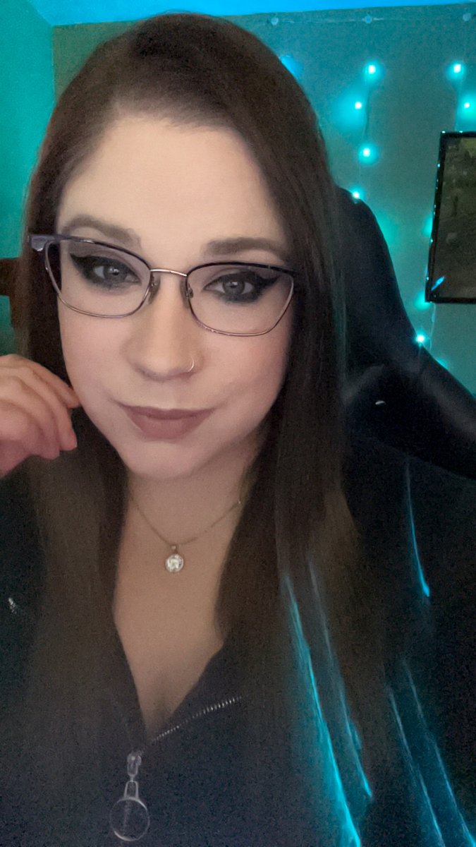 KH2 trophy hunt continues!
down to just gummi ship things and the post-game super boss!
let's have a nice chill Saturday! twitch.tv/royalaqua