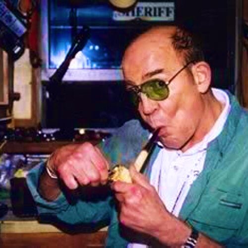 GonzoVice's tweet photo. I have always loved marijuana. It has been a source of joy and comfort to me for many years. And I still think of it as a basic staple of life, along with beer and ice and grapefruits - and millions of Americans agree with me. https://t.co/QY5QwAiIcb