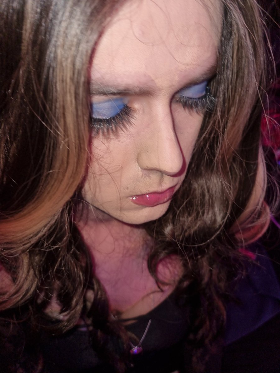 Meesteresniky's tweet photo. #slettraining #sissy @FleurObey https://t.co/sRw1BvvYNt