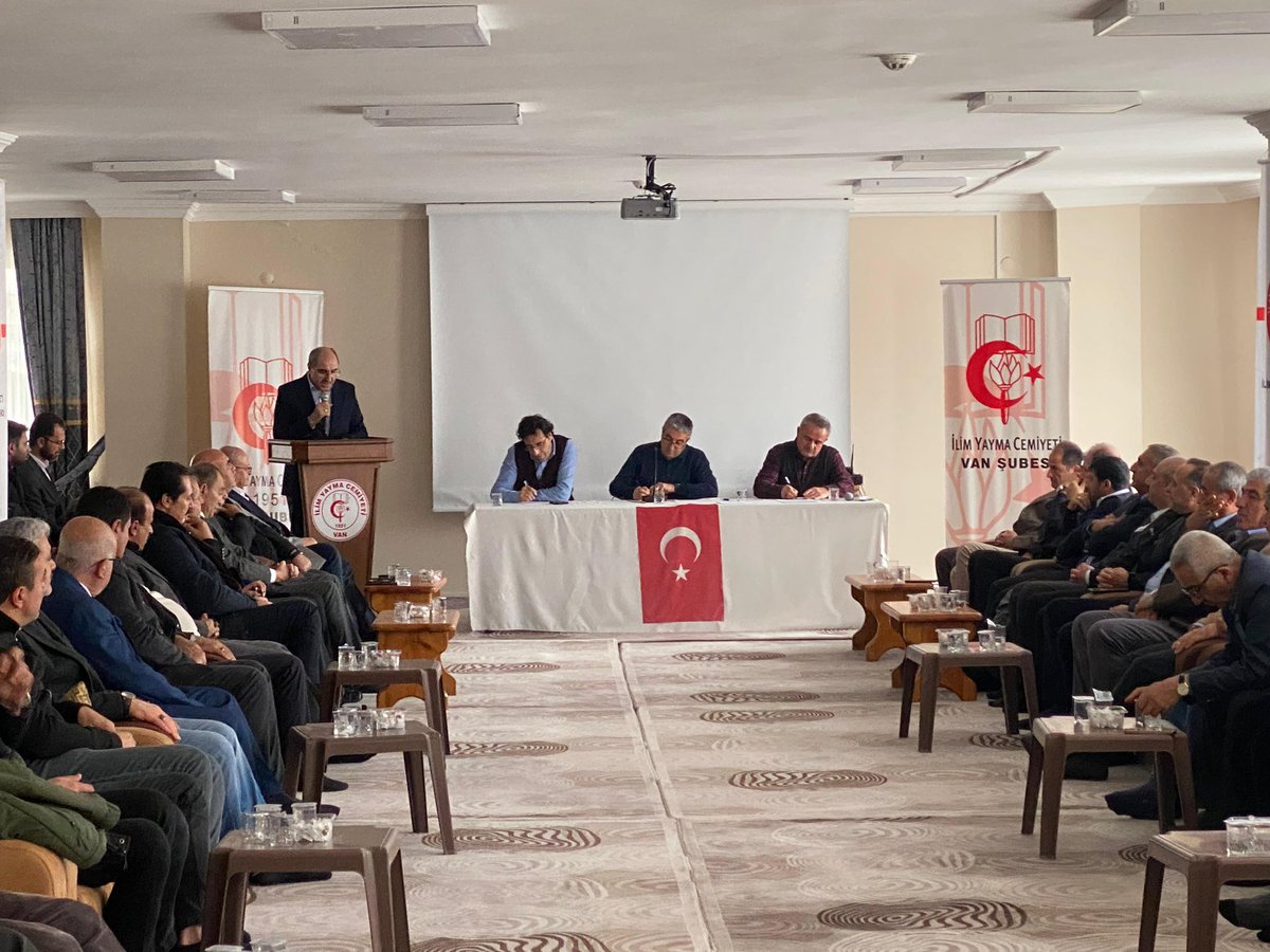 van_ilimyayma's tweet photo. İlim Yayma Cemiyeti Van Şubesi olarak 18. Olağan Genel Kurulumuzu gerçekleştirdik. Şube başkanımız Av. Zahir SOĞANDA güven tazeleyerek tekrar seçildi. Toplantımıza katılım sağlayanlara teşekkür eder, genel kurulumuzun hayırlara vesile olmasını temenni ederiz. https://t.co/f0lwgKxNVI