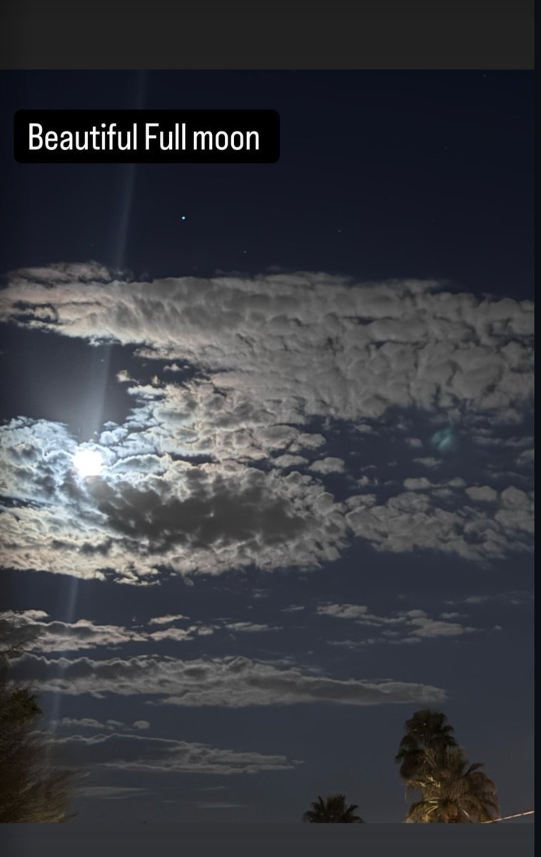 TakeThatFanBase's tweet image. #anotherupdate #💛 #picfromIG(-story) #🌕 

#video 
instagram.com/reel/DE-XrZ2Pa…