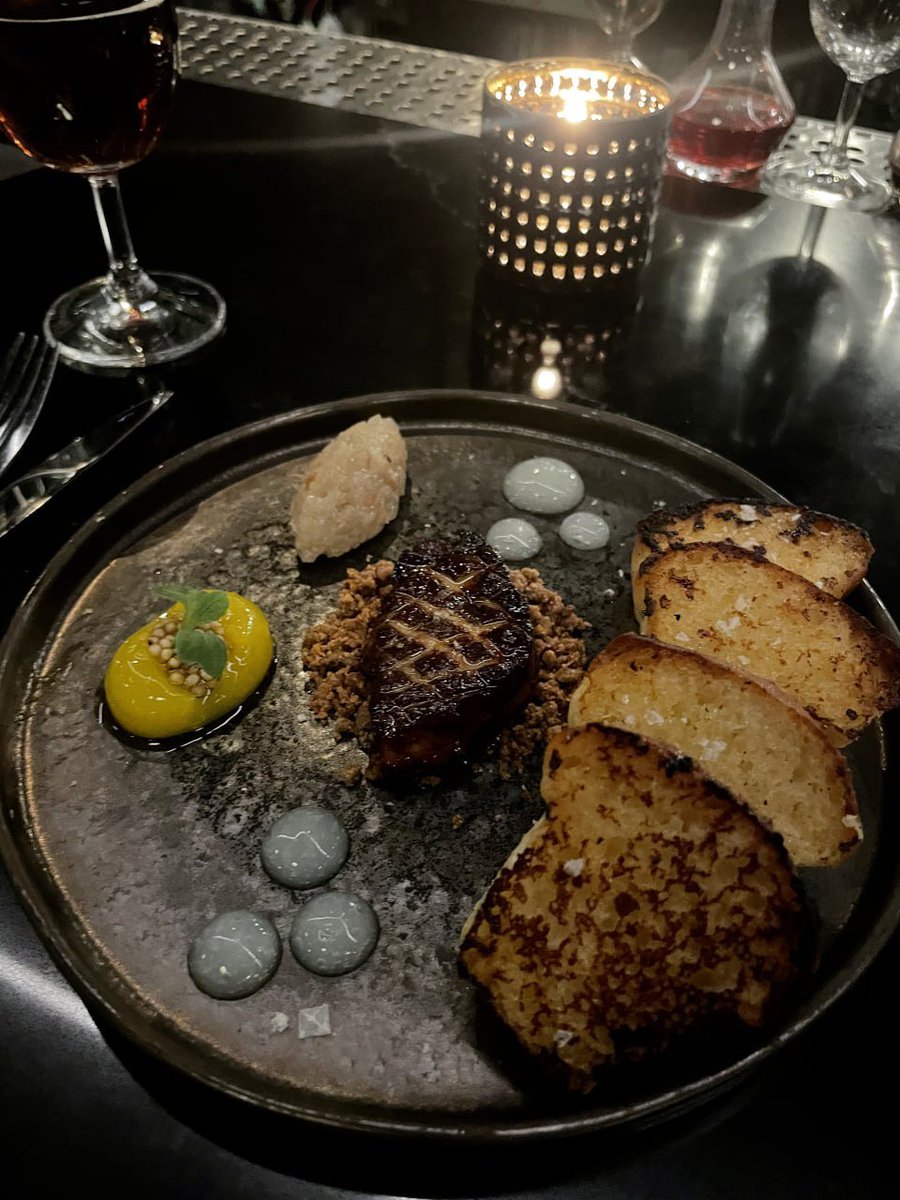 Grace12365478's tweet image. Eat well, live well. Enjoying tonight’s feast! 🍲✨ #DeliciousDinners