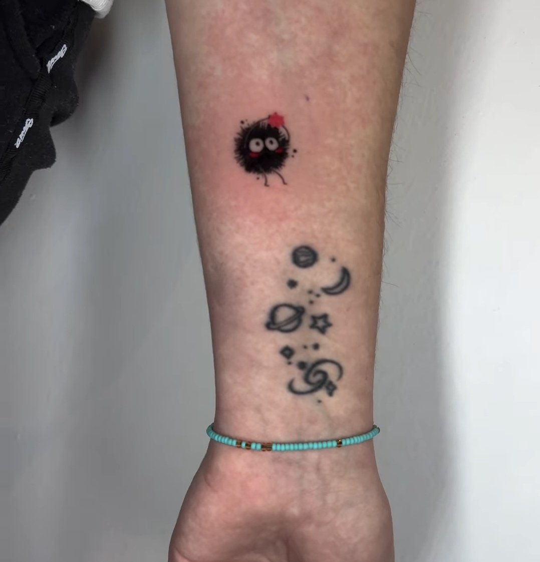 ericasnothere's tweet image. I got a new tattoo today 💗✨