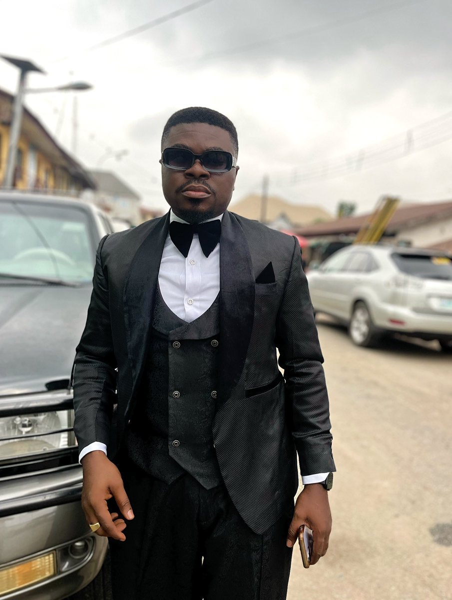 Cosblas's tweet photo. How I turned up for my colleagues today. HML to Dr Favour and Dr Mayor🎉 #FMforever2025 https://t.co/thHnNOAvs6
