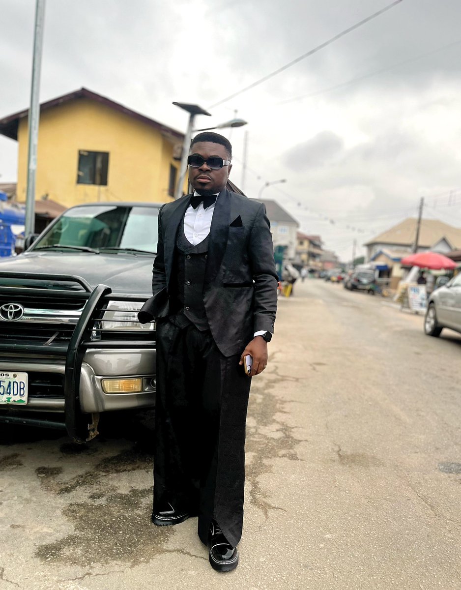 Cosblas's tweet photo. How I turned up for my colleagues today. HML to Dr Favour and Dr Mayor🎉 #FMforever2025 https://t.co/thHnNOAvs6