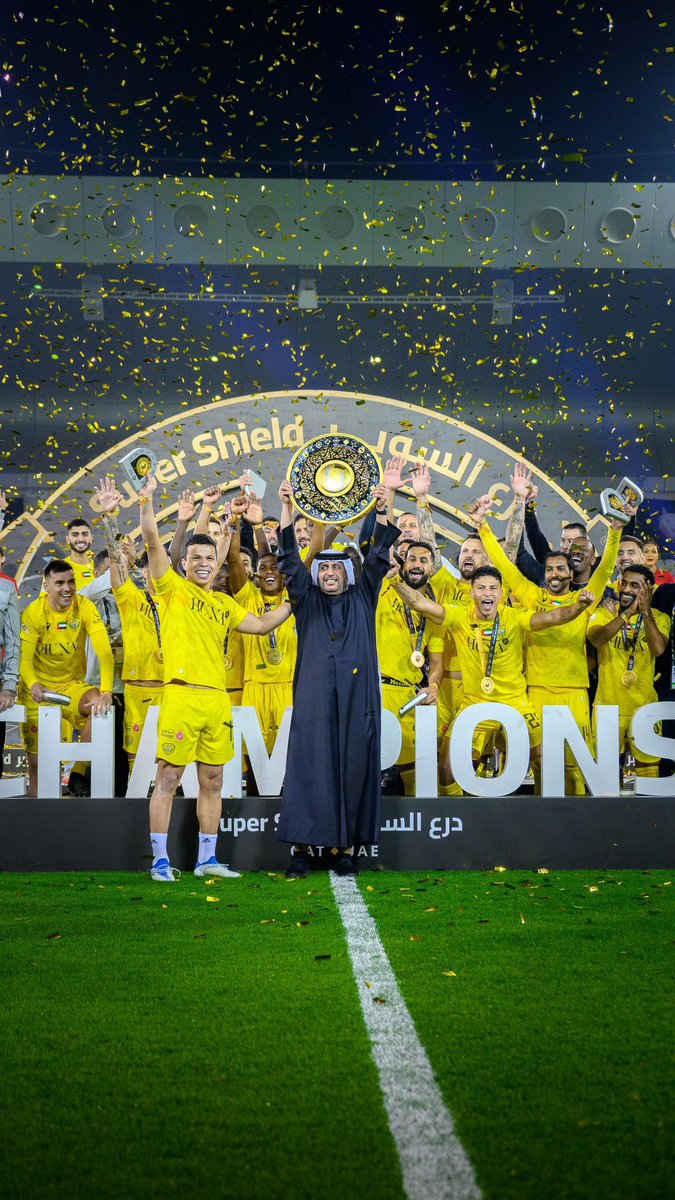 Z1987M7's tweet photo. الوصل💛 ناموووس دبي 💛 https://t.co/1G5aIlqaL7