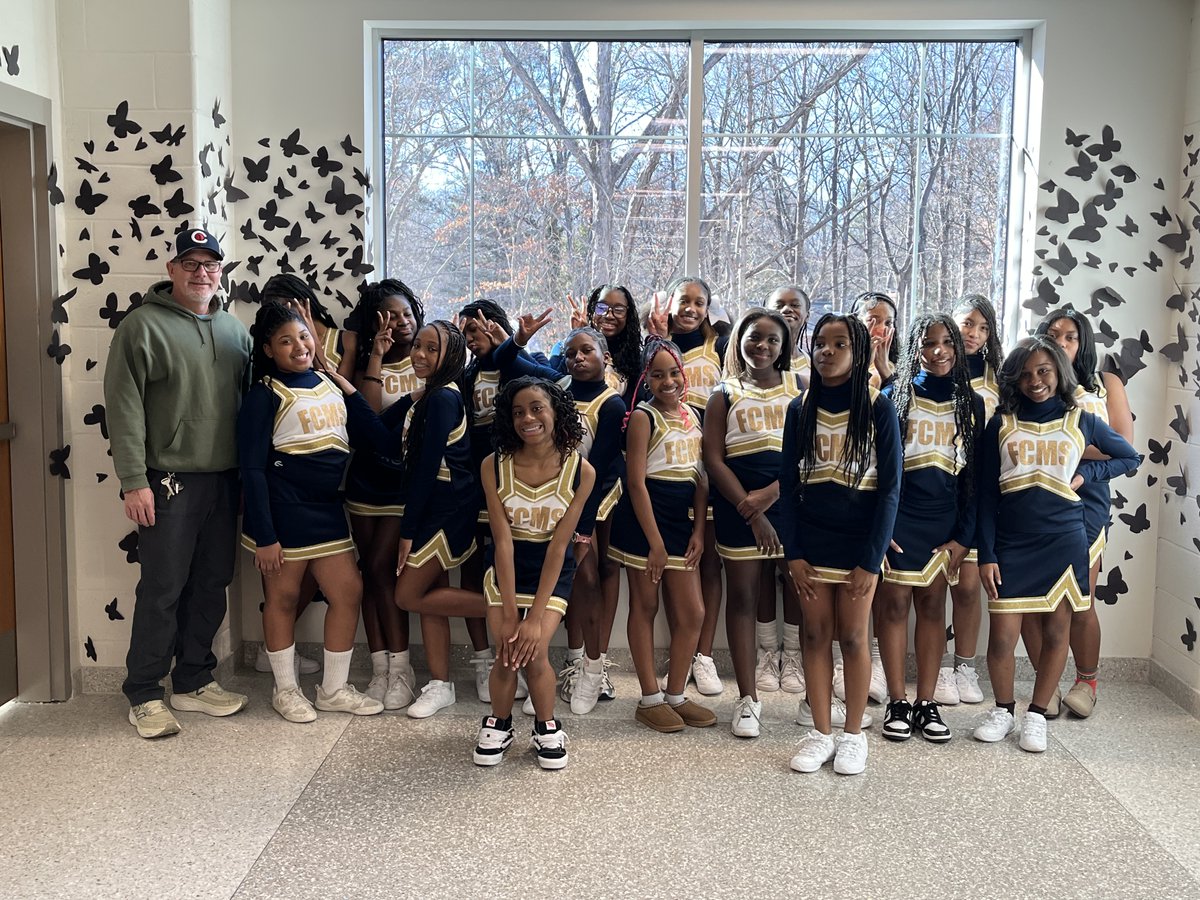Cover1nonprofit's tweet photo. @cover1nonprofit is proud to support @fcms_ccps cheerleaders with new uniforms and pom poms. It was a nice visit with this great group of girls. Go Panthers! #helpingcommunities📣📣📣 #youthsports https://t.co/GXC6C2YW2S
