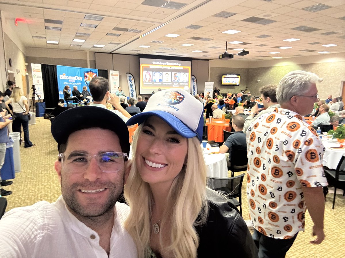 courtmwarner's tweet image. Back again!! Good to see you again @bitcoindayio. @CharlieShrem spreads his magic once again! I love you!