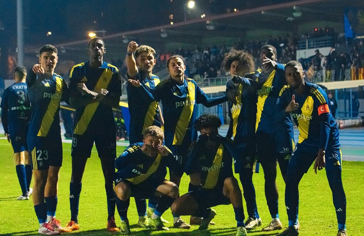 🚨 𝗔𝗨𝗕𝗔𝗚𝗡𝗘 𝗦’𝗜𝗠𝗣𝗢𝗦𝗘 𝟮-𝟬 𝗙𝗔𝗖𝗘 𝗔̀ 𝗡𝗜̂𝗠𝗘𝗦 𝗘𝗧 𝗥𝗘𝗕𝗢𝗡𝗗𝗜𝗧 𝗔̀ 𝗟𝗔 𝟲𝗘 𝗣𝗟𝗔𝗖𝗘 𝗗𝗘 𝗡𝗔𝗧𝗜𝗢𝗡𝗔𝗟 𝟭 ! ✅

Nîmes reste sans victoire depuis le 23 octobre.

Aubagne, porté par la forme de Nsimba et Benhattab, continue d’impressionner.