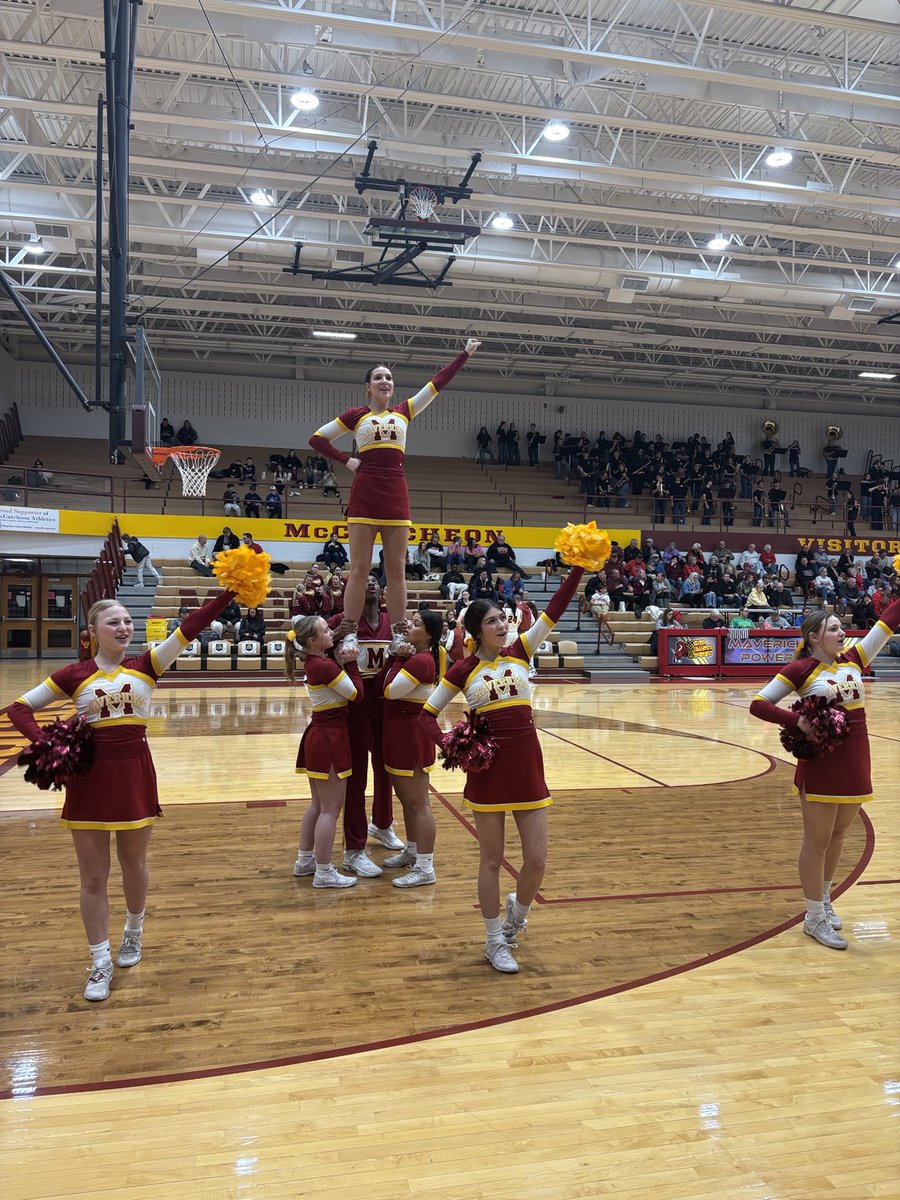 mccutcheonmavs's tweet photo. End of 3
Mavs 51 Bombers 42 https://t.co/y2iWY27Az4