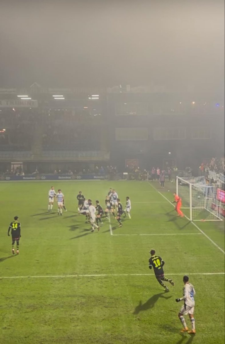 verinhetoosten's tweet image. Kreeg dit standpunt nog toegestuurd van de afgekeurde 3-1 van Fichtinger.. Hoe verzin je het man.. 

#pecpsv