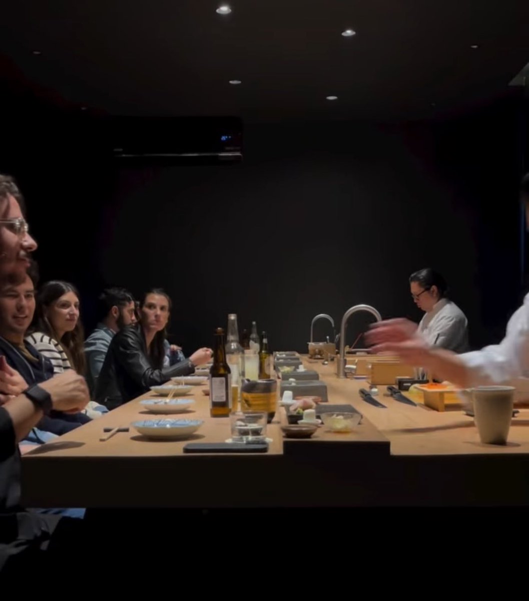 lilyinside's tweet photo. @carteritaNo En el sushi https://t.co/pEAMTaXoNx