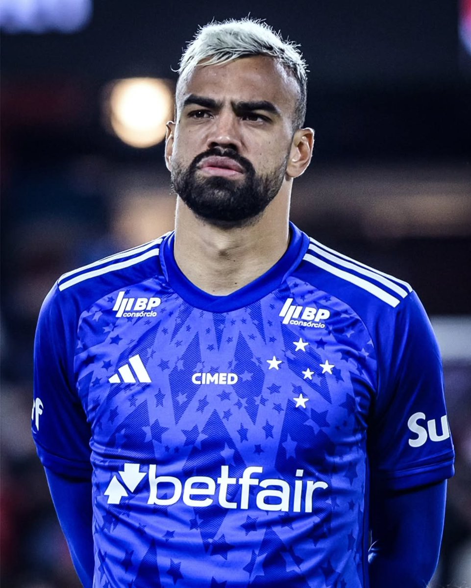 Mtcsouza's tweet photo. Monstruoso viu. Joga bola demais o tal do Fabrício Bruno https://t.co/sArZfk54jz