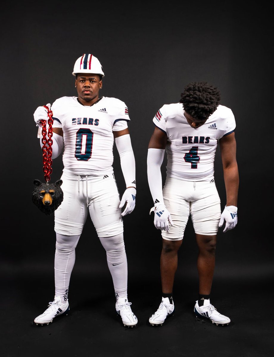 Great Visit At Southwest CC 💙🐻 <a href="/Coach_Bolton79/">Calvin Bolton</a> <a href="/Bari06Reg/">Anthony Reginal</a> <a href="/CoachStampsSMCC/">Chris Stamps</a>