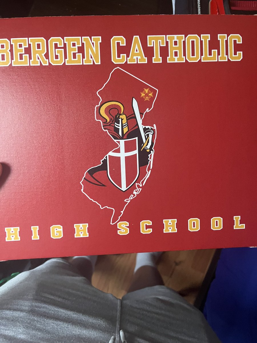 Thankful and blessed to have the coaches from Bergen Catholic deliver my acceptance letter and having faith in me. All glory to the most high for allowing me to be in this position! #agtg 🙏🏾