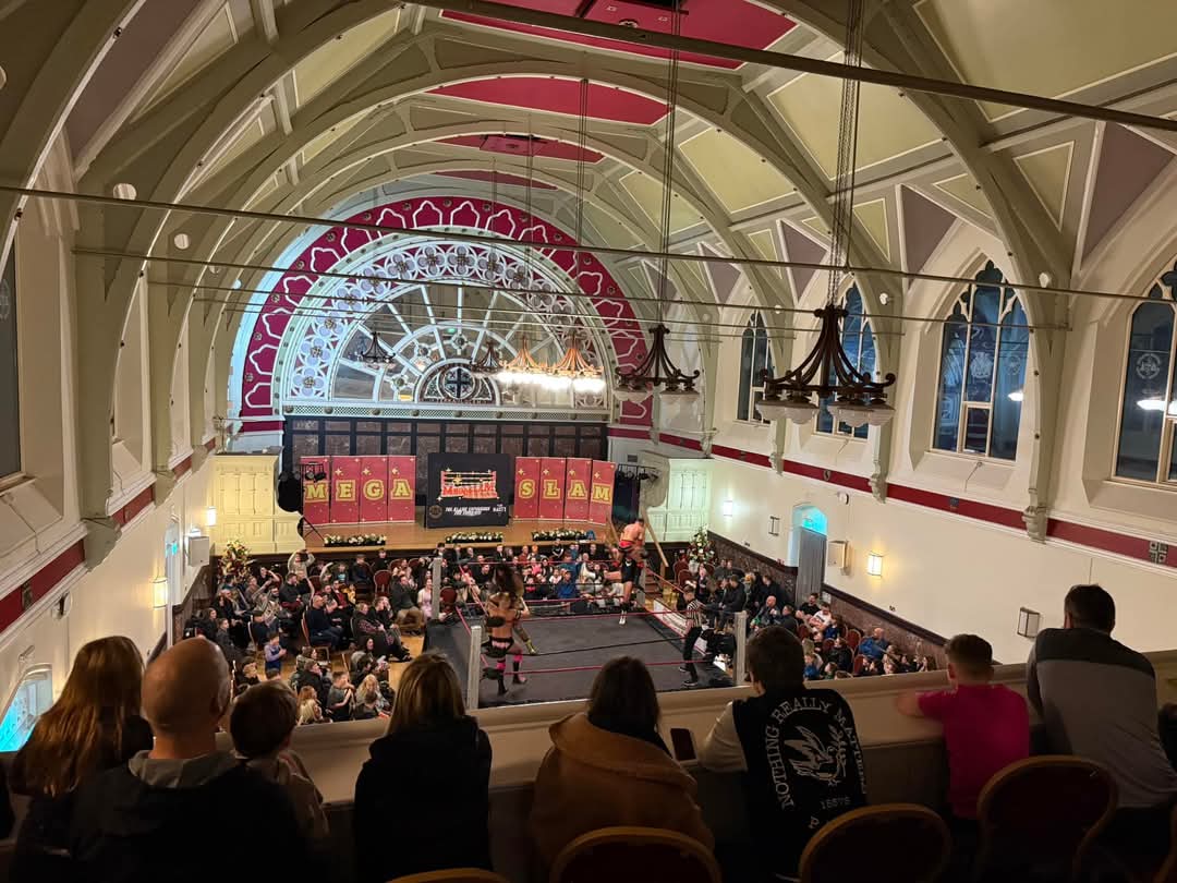WesleyNsereko's tweet photo. 🤼 𝐒𝐔𝐏𝐄𝐑 𝐒𝐓. 𝐇𝐄𝐋𝐄𝐍𝐒! 🤼
A SOLDOUT, LOUD at St Helens Town Hall!
Megaslam 2025 Live and Loaded Tour is on fire right now! 🔥
Thank You St Helens 🔥
#Megaslam #Gladiators #StHelens #prowrestling https://t.co/l2vMAKjZBh