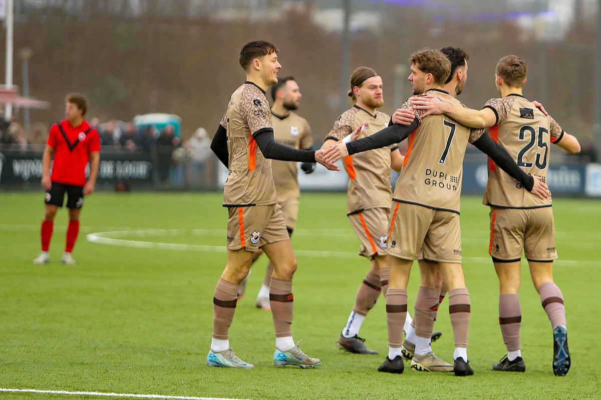 vvkatwijk's tweet photo. βοΈπ₯π· | Katwijk heer en meester tegen AFC
De nummer 3 tegen de nummer 4, AFC tegen Katwijk. Je zou een gelijk opgaande wedstrijd verwachten, maar Katwijk was zaterdag veel beter dan AFC en won dan ook verdiend met 1-4.
π https://t.co/lE74Xihiyn
#vvkatwijk #AFCKAT https://t.co/0EsbG9Xsl6