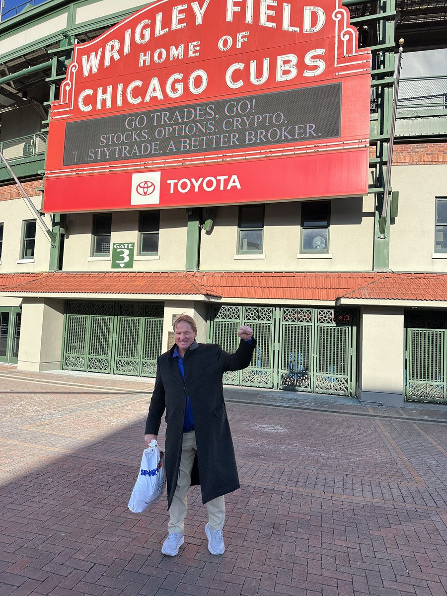 BarstoolGruden's tweet image. Had my first beer at Wrigley Field as a senior in high school back in 1982.

Great to be back!