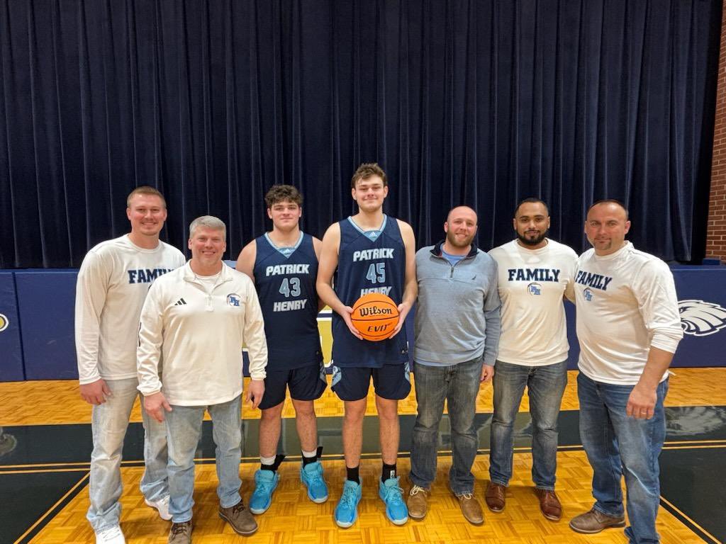 Patrick Henry Boys Basketball (@phgsboysbball) on Twitter photo CONGRATS to <a href="/ColeCaywood/">Cole Caywood</a> for breaking Patrick Henry Boys Basketball All-Time scoring record! Cole broke the previous record from Travis Brannon (ā05), who finished his career with 1,256 points. Cole is currently sitting at 1,260 & counting⦠stay tuned
#Family CONGRATS to <a href="/ColeCaywood/">Cole Caywood</a> for breaking Patrick Henry Boys Basketball All-Time scoring record! Cole broke the previous record from Travis Brannon (ā05), who finished his career with 1,256 points. Cole is currently sitting at 1,260 & counting⦠stay tuned
#Family