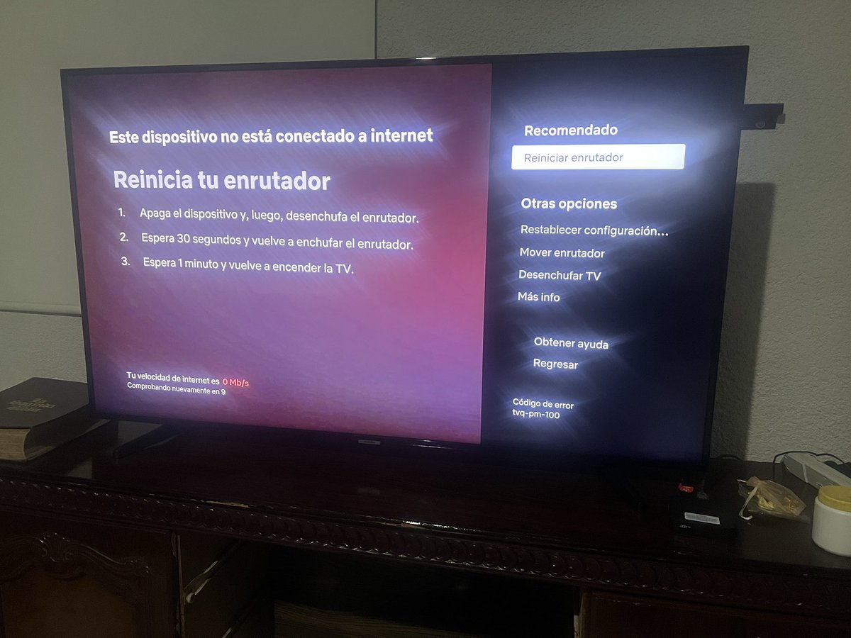 TalyVargas's tweet photo. No entiendo, porque @izzi_mx hace perder ya tres horas y no me pueden generar la orden de servicio, por más pruebas que mando, tienen que seguir protocolos, ya apague el equipo, ya lo reinicie, ya lo resetee y sigue sin funcionar… empecé a las 12 dls día son 2.57pm https://t.co/kepnbzNNi6