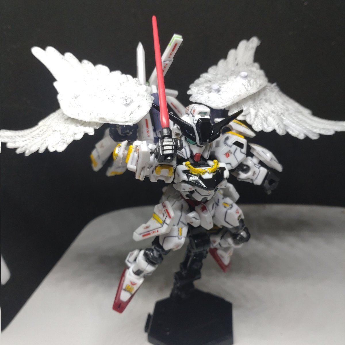 TadaUeda56's tweet image. ＃ガンダム
＃彗星の魔女
＃モビリティジョイント
ガンダムキャリバーン・ワルキューレ　ビームサーベル抜刀