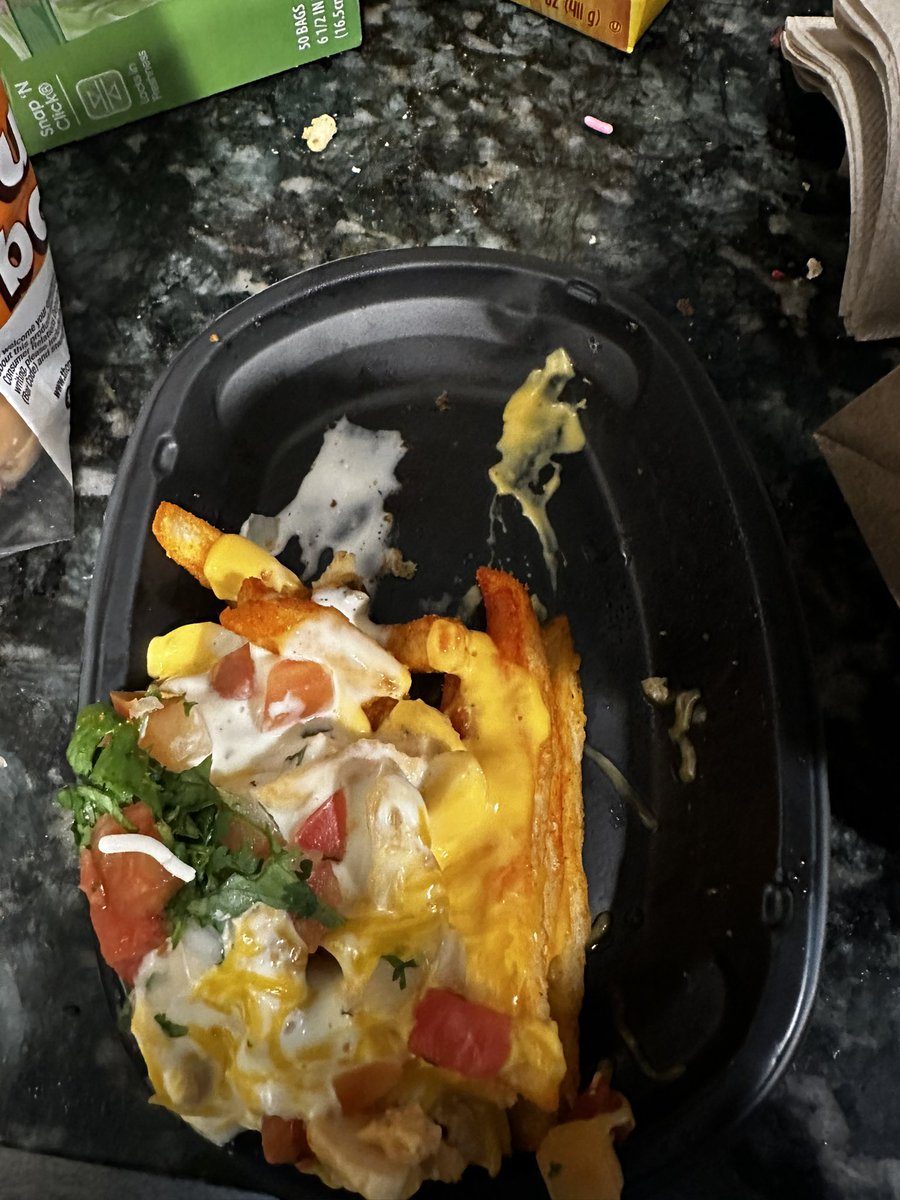 WithrowCPNewell's tweet photo. @tacobell y’all wild with anticipation vs reality https://t.co/Iq6NvHC0ct