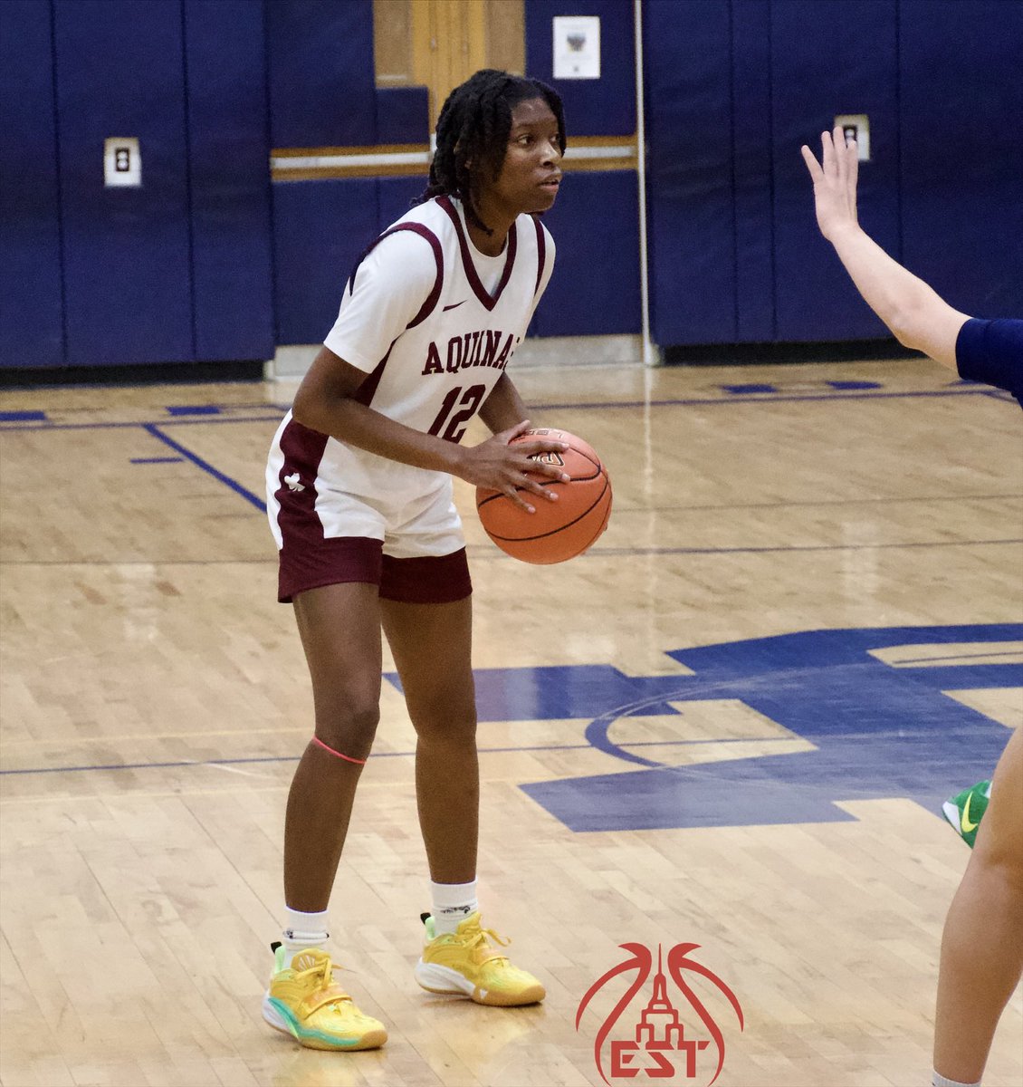 NYSTakeover's tweet photo. Aquinas 61
Albany Academy 56
Final

Good battle between two high level teams for all 32 🫡

@AcademyGbball got back within a possession after trailing by 13 in the 4th, but @AqLadyIrish built a cushion that was enough to last at the wire. @ajayaorr79 went for 20, @LorenMissyGreen 19 in the win. @emthornton301 gave Academy a lift with a game high 22 in defeat.

Game 1 ✔️