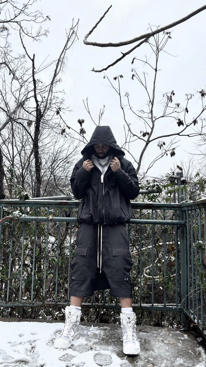 chikamara__'s tweet photo. All this Rick got em mortified ❄️ https://t.co/SWScmht24Z