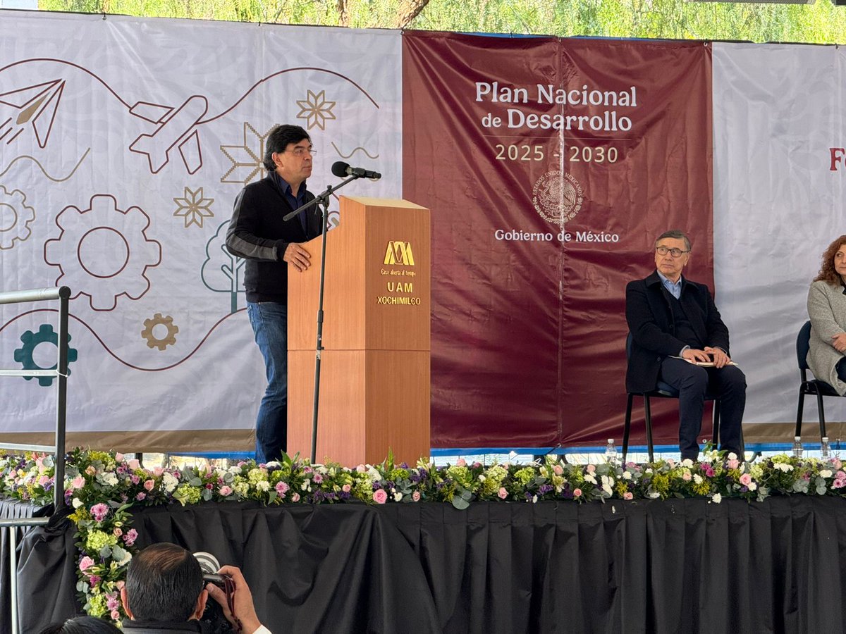 JesusRCuevas's tweet photo. El foro por el Plan Nacional de Desarrollo en UAM Xochimilco, por primera vez integra la participación de derechos humanos, comunidades agrarias, pueblos indígenas y afromexicanos. En la construcción del 2do. piso de la transformación caben las ideas, sueños y esperanza de todos. https://t.co/3cnIVHMG4L