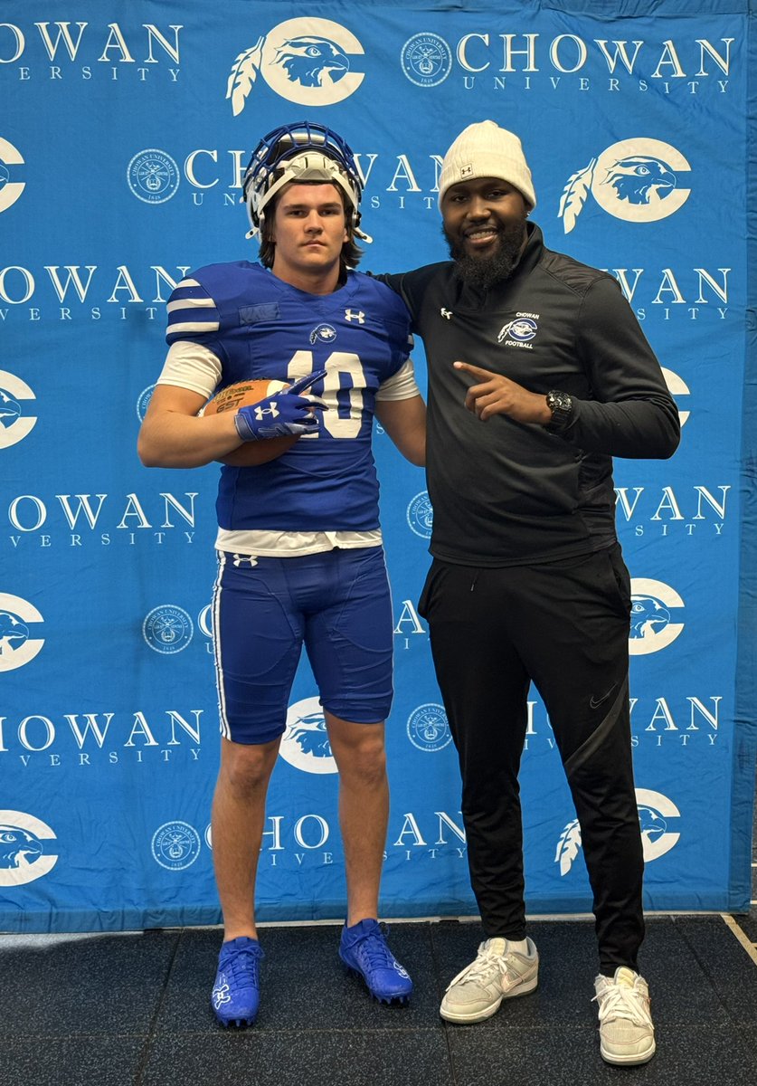 haydensoles222's tweet photo. Had an amazing visit @chowanfootball and great to meet @CoachNye_ and the rest of the chowan football staff!
@CoachPaulJohnsn @CoachChrisDent https://t.co/WyZZIm7jPe