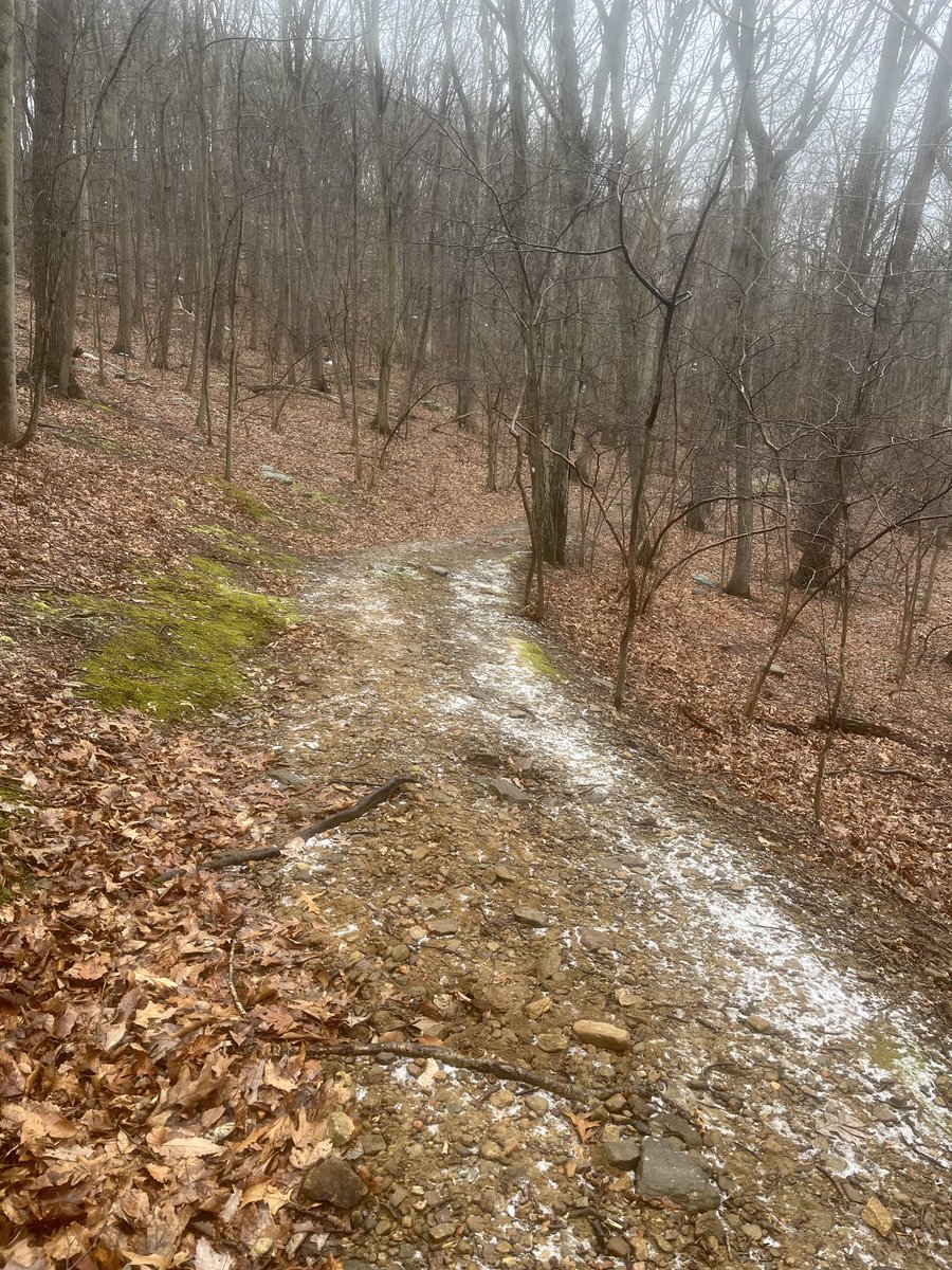 jfgrounds22's tweet photo. Rain on this run !! Snow is coming!! 😎✌️ https://t.co/s7x16Ar125