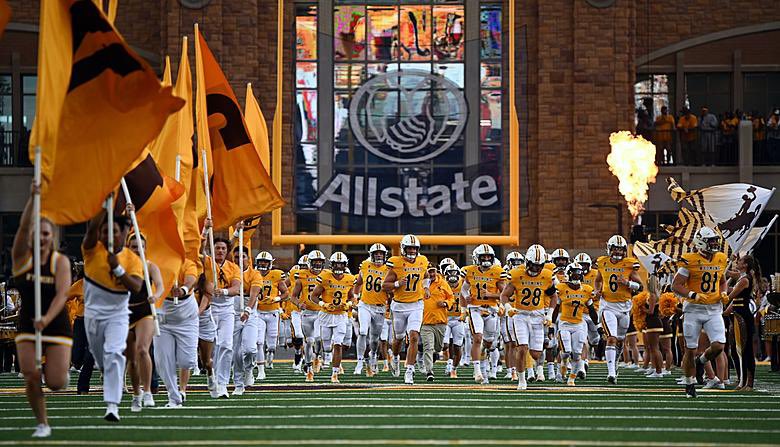 Ryken Banks 3⭐️ (@ryken_banks) on Twitter photo After a great talk with <a href="/JaySawvel/">Jay Sawvel</a> and @Dkirkwood_WYO I have been blessed to receive an offer to the University of Wyoming🤠 #AGTG
<a href="/LegendHSFB/">Legend High School Football</a> <a href="/JayJohnsonFB/">Jay Johnson</a> <a href="/Bouknows9/">Coach Jovon Bouknight</a> <a href="/CoachBHen/">Brian Hendricks</a> <a href="/BrandonHuffman/">Brandon Huffman</a> <a href="/GregBiggins/">Greg Biggins</a> <a href="/FCRecruits/">First Choice Recruiting</a> After a great talk with <a href="/JaySawvel/">Jay Sawvel</a> and @Dkirkwood_WYO I have been blessed to receive an offer to the University of Wyoming🤠 #AGTG
<a href="/LegendHSFB/">Legend High School Football</a> <a href="/JayJohnsonFB/">Jay Johnson</a> <a href="/Bouknows9/">Coach Jovon Bouknight</a> <a href="/CoachBHen/">Brian Hendricks</a> <a href="/BrandonHuffman/">Brandon Huffman</a> <a href="/GregBiggins/">Greg Biggins</a> <a href="/FCRecruits/">First Choice Recruiting</a>
