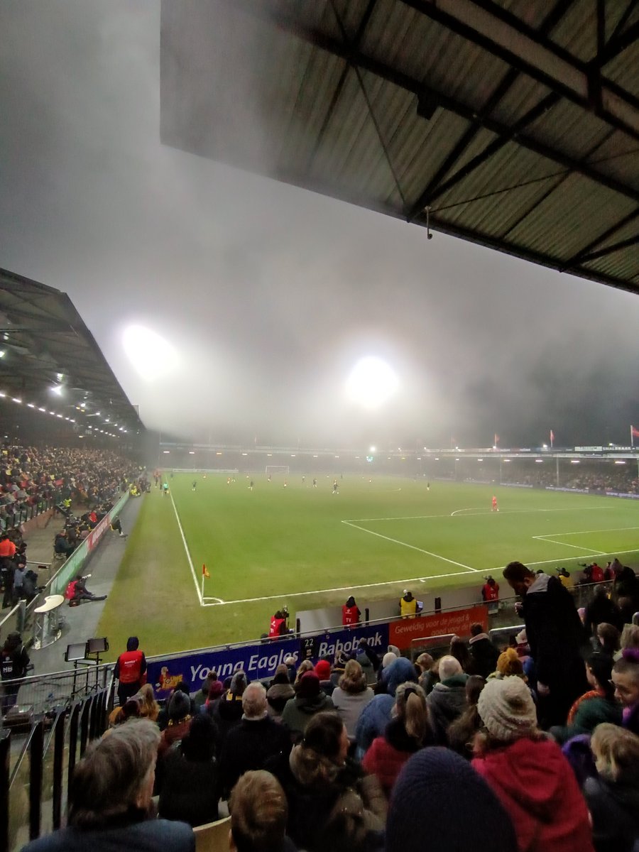 MichelTel's tweet photo. Voetbalavondje #gaegro https://t.co/ytr0VhiXjq