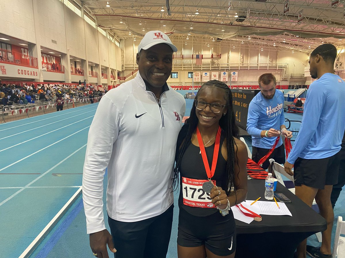 -New Indoor pr :54.63
-#4 in the nation 
Talk 🔜
<a href="/ICPioneersTF/">Iowa Colony Track & Field</a> <a href="/trackhouston89/">Track Houston</a> #trackandfield #indoor