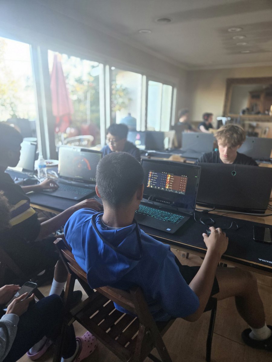 TyroneJonesIII's tweet photo. Great time today at #Egamer; a program designed to bring neurotypical & neurodivergent learners together in the gaming space. Impact in the special needs community.
#morethananathlete #egaming #computerscience #inclusion #givingback #communityimpact #AMD #specialneeds #recruitment #StudentAthlete
@AMD_Alienware @NVIDIAGameDev @msiUSA @intel @EA @IDCOOLING @Newegg @IBM @Dell @SegotepTech @pnytechgaming @GIGABYTEUSA @ASUS @ZOTAC_USA @ASRockInfo @BestBuy @RiordanSports @BrandonHuffman @Marvel @kabam @BeforeYouGoPro @NetEaseGames_JP @EpicGamesES @Jones2Athletics @CoachAdhir @coach_kopp @CoachTdb3 @BrandonHuffman @GregBiggins